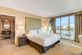 MGM Signature-02-602 1Br 2Ba Balcony Suite